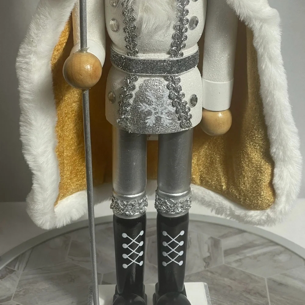 White Silver Gold Faux Fur Nutcracker King 15 Inch Christmas Decor Figurine